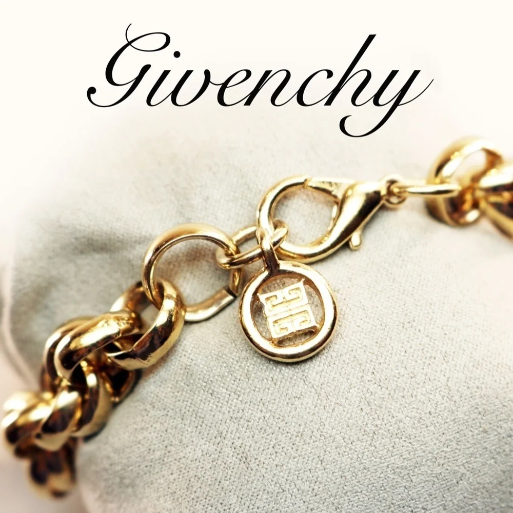⚜️ Vintage GIVENCHY Gold Logo Bracelet